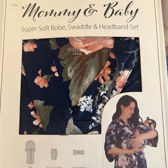 Other - Floral Robe, Swaddle & Headband Set